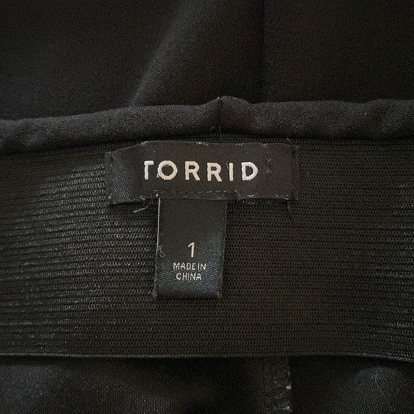 Black Torrid Skirt - Picture 3 of 4